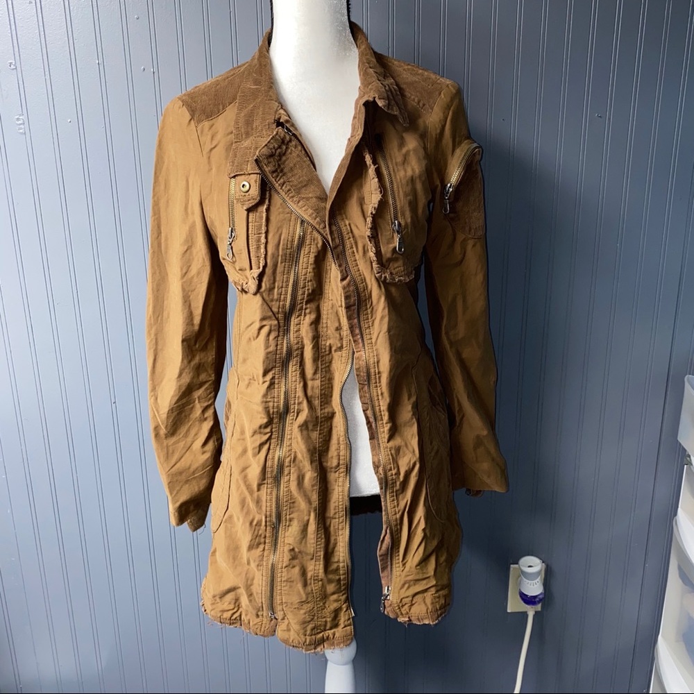 Women’s double zero military style jacket medium